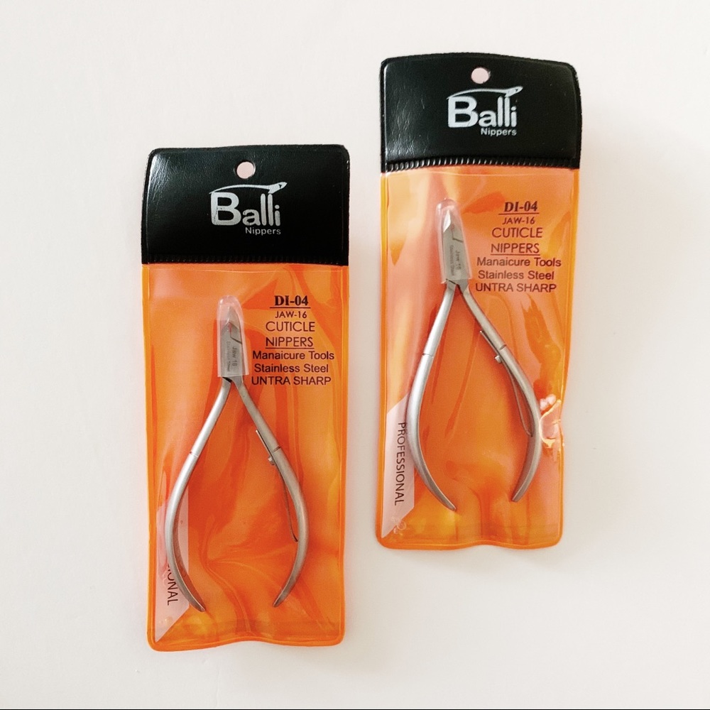 Pro-Grade Cuticle Nippers ✨2/$24✨